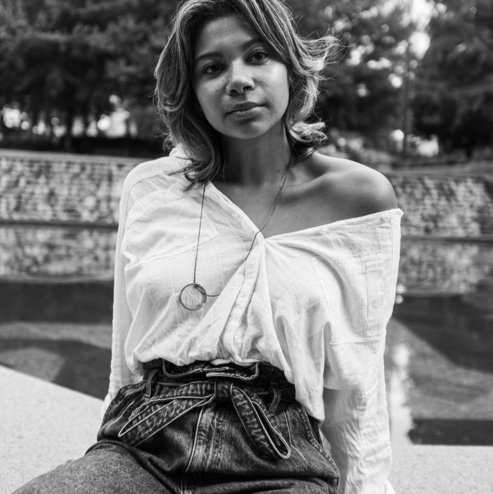 Meet your Posher, Alexcea